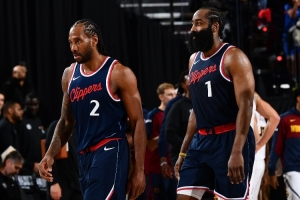 媒体人：大洛佩斯火力全开还有不少油 掘金双塔或成常规战术