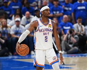 半场就打卡！亚历山大10中8&8罚6中高效砍下23分2板6助3断1帽