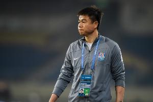 于根伟：这次生病住院是前段时间累积的病情，正常带队比赛已无碍