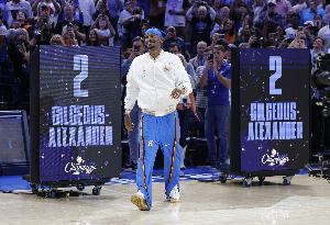 亚历山大谈冠军戒指：太闪亮了 我喜欢戒指的一切没有任何不满