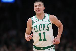 铁！普理查德10投2中&三分7中1得到8分5板6助