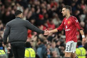 邮报：曼联球迷因对切尔西、达洛特发表恐同言论而被禁赛3年