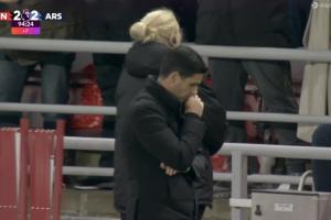 😣3分变1分！阿森纳补时遭绝平，场边阿尔特塔沉默了...