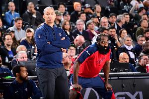 退步明显！快船本赛季前十场3胜7负 上赛季同期6胜4负