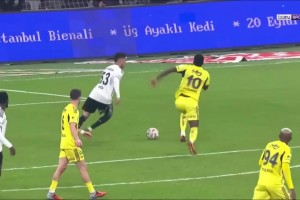 阿森西奥破门杜兰杂耍进球！费内巴切让二追三3-2贝西克塔斯